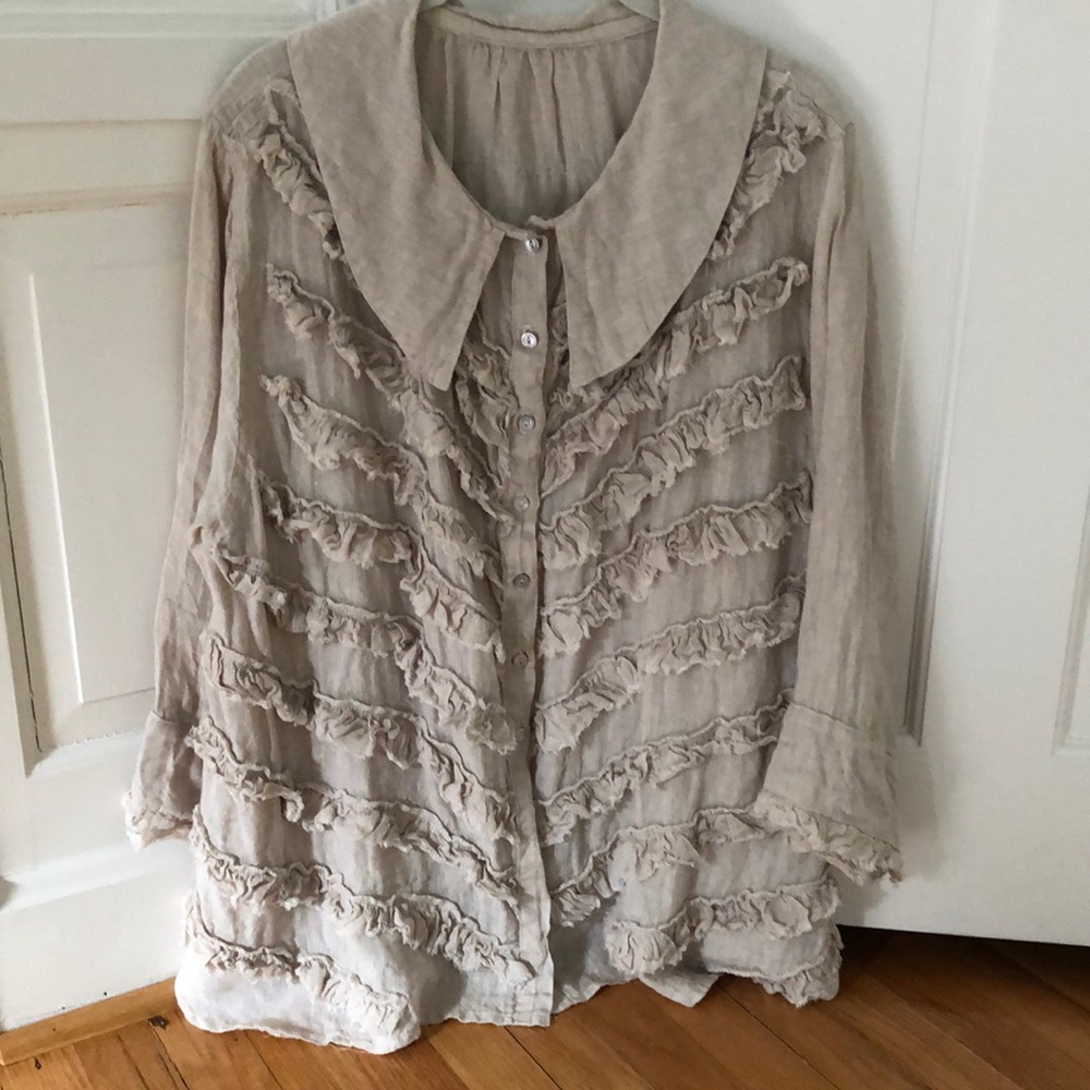 Gorgeous Magnolia Pearl linen blouse